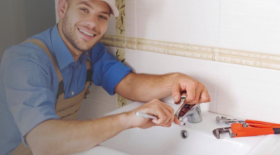 Handle or spout repair in Hinesville, GA